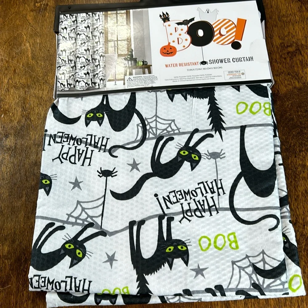 Black cat Happy Halloween shower curtain‎